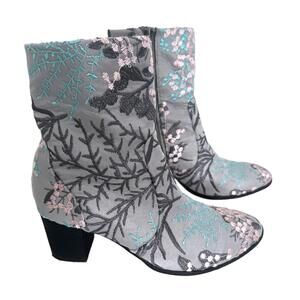 Django & Juliette Light Grey Embroidered Pink/Teal Floral Ankle Boots - 8 / 8.5